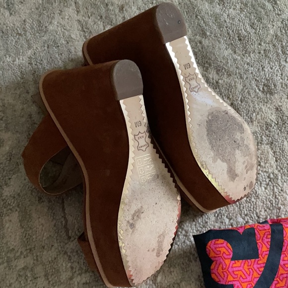Tory Burch brown suede wedges - Picture 3 of 3